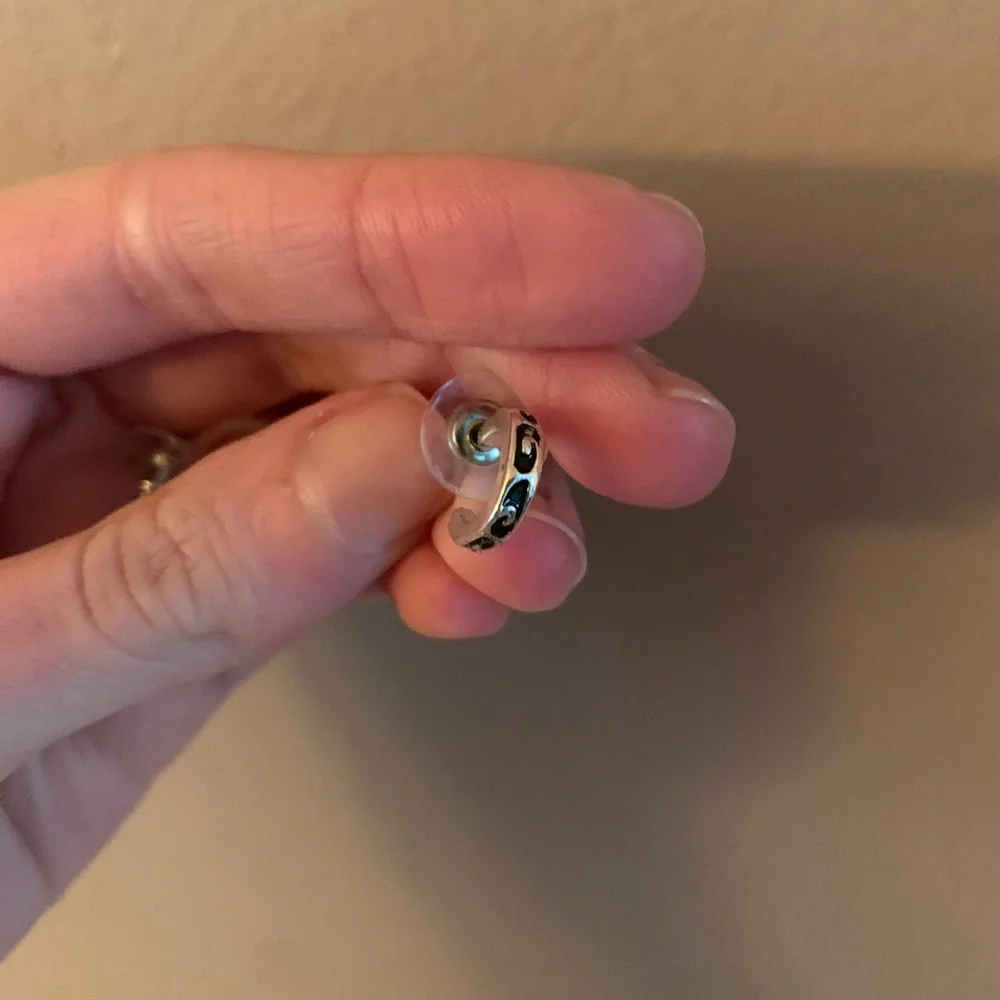 Tiny silver hoops - Picture 3 of 3